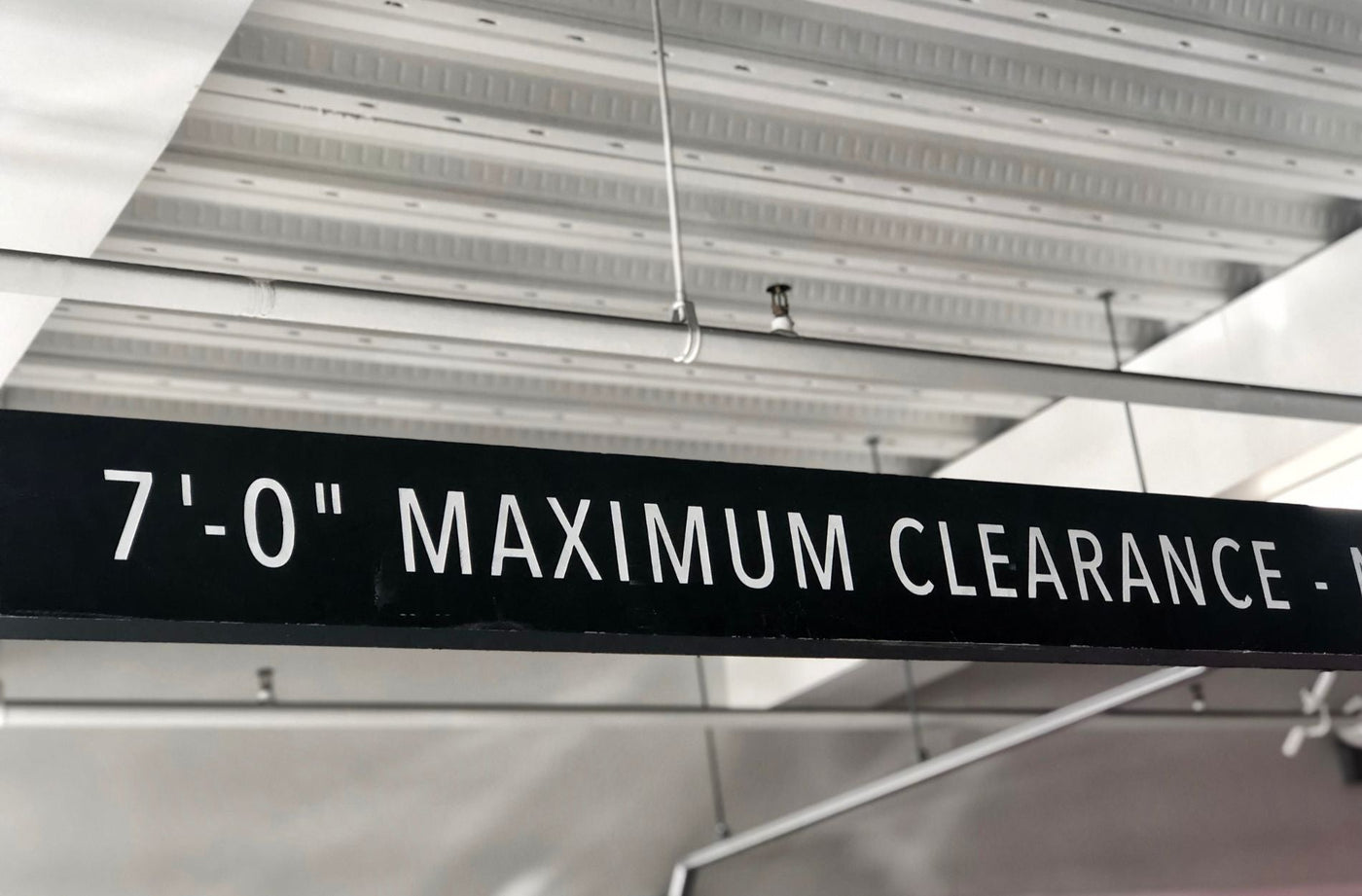 Key Strategies for Implementing Height Clearance Signage